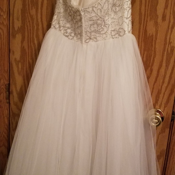 David's bridal wedding dress size 8 - Picture 7 of 7